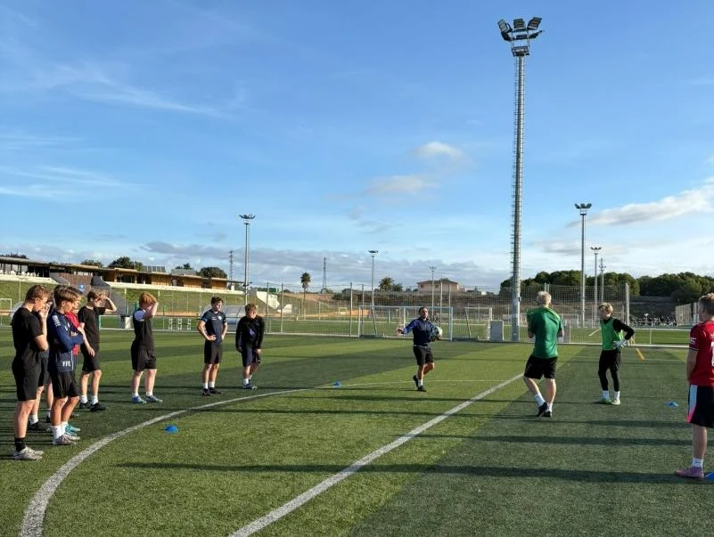 Spillerne på trening under oppholdet i Barcelona